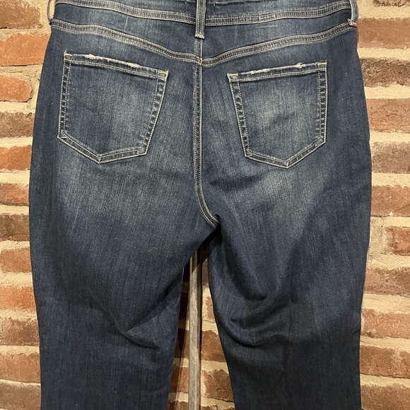 NYDJ Patchwork Crop Jeans with Distressed Detail Size 10 - Picture 6 of 13